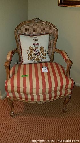Lot #0629 (1 of 12)