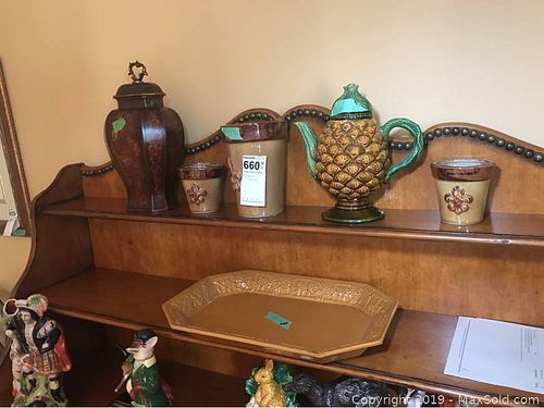 Lot #0660 (1 of 10)