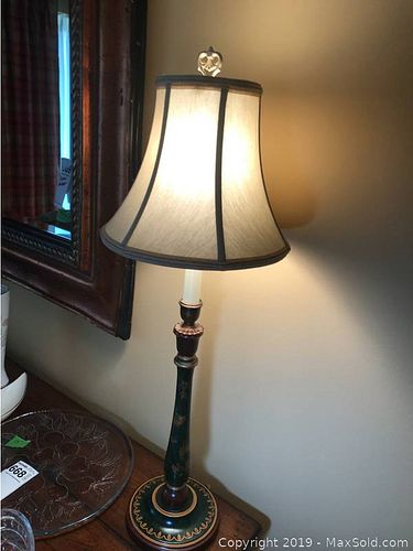 Lot #0671 (1 of 10)