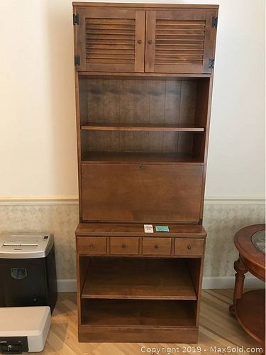 Lot #0049 (1 of 7)