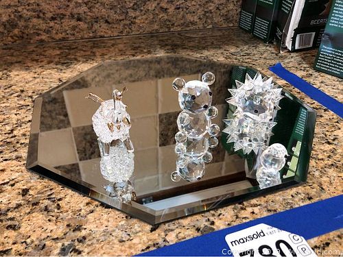 Lot #0780 (1 of 9)