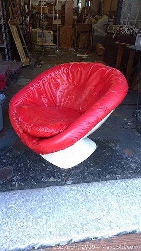 Lot #0023 (1 of 4)