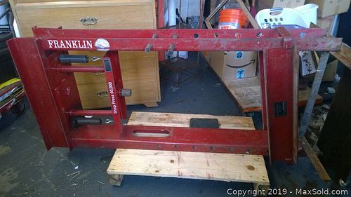 Lot #0096 (1 of 8)
