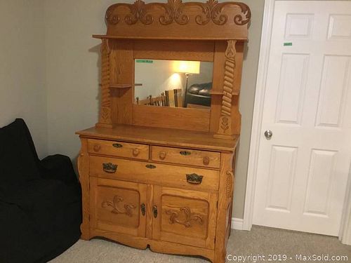Lot #0137 (1 of 11)