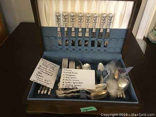 Lot #0240 (1 of 9)