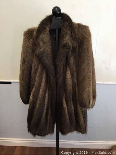Lot #0112 (1 of 4)