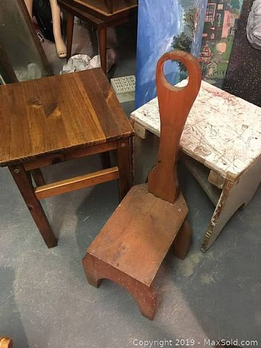 Lot #0105 (1 of 4)