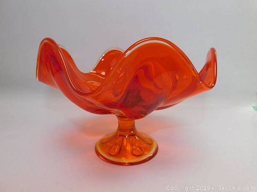 Lot #0439 (1 of 3)