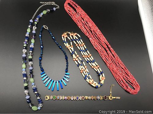 Lot #0077 (1 of 9)