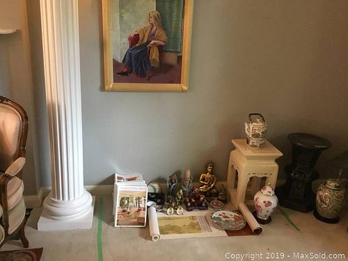 Lot #0008 (1 of 12)
