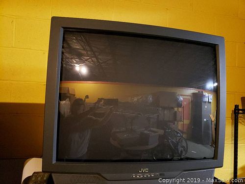 Lot #0003 (1 of 2)