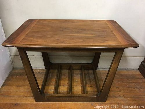 Lot #0017 (1 of 4)