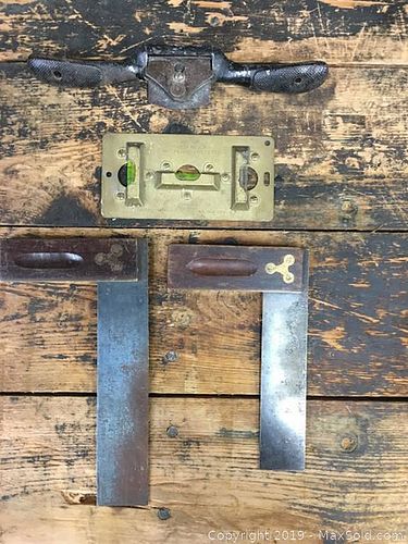 Lot #0081 (1 of 4)
