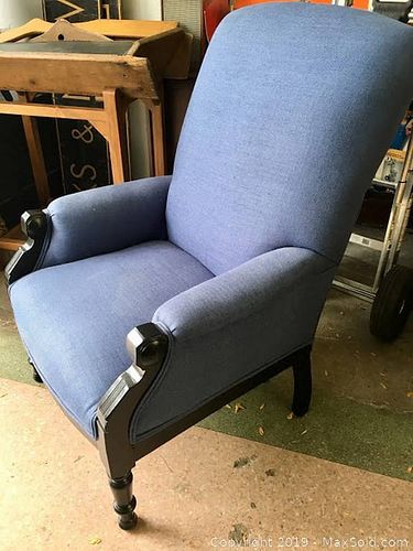 Lot #0106 (1 of 4)