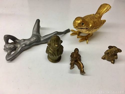 Lot #0147 (1 of 8)
