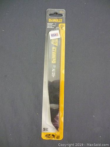 Lot #0037 (1 of 3)