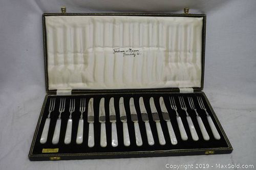 Lot #0111 (1 of 5)