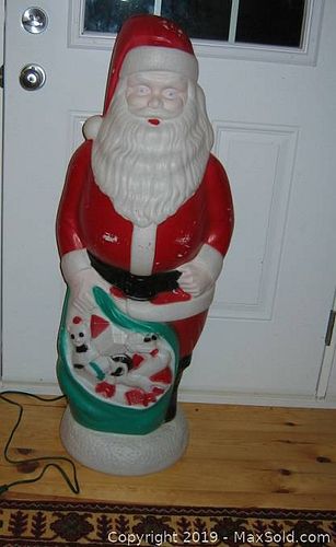Lot #0017 (1 of 4)
