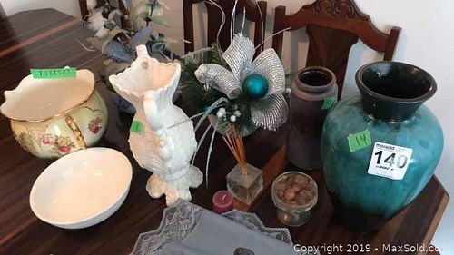 Lot #0140 (1 of 13)