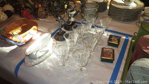 Lot #0932 (1 of 12)