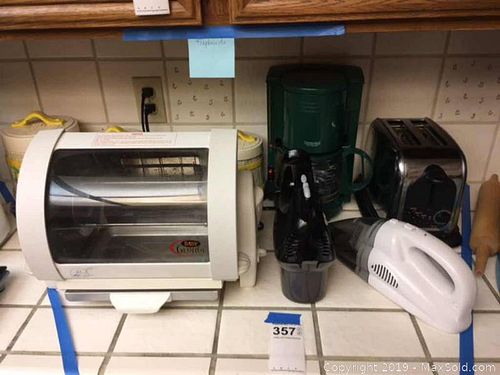 Lot #0357 (1 of 17)
