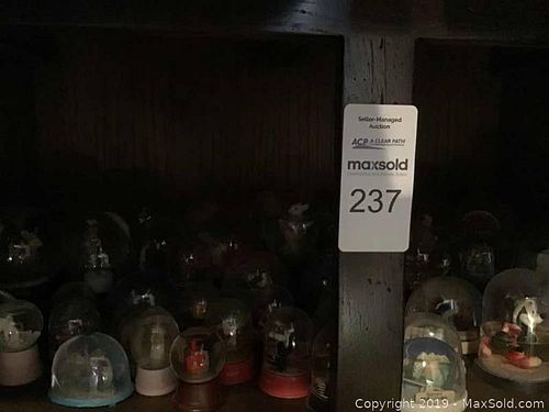 Lot #0237 (1 of 4)