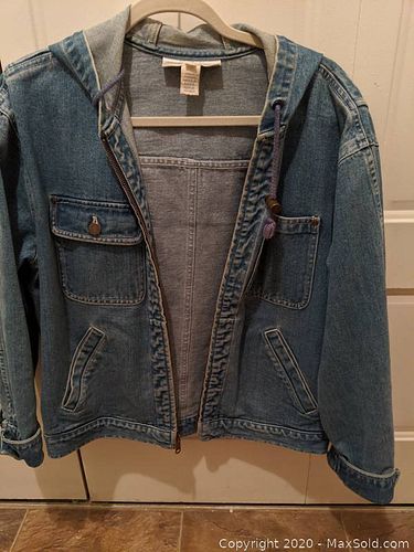 Lot #0039 (1 of 3)