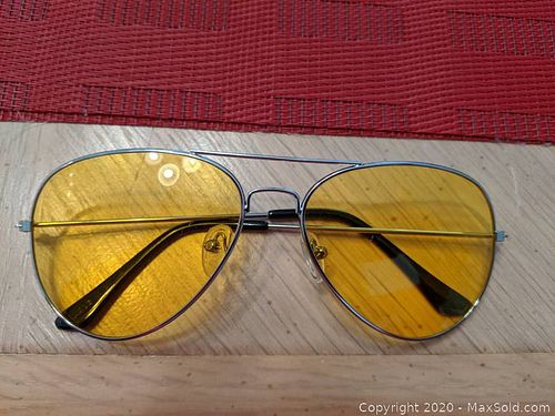 Lot #0101 (1 of 3)