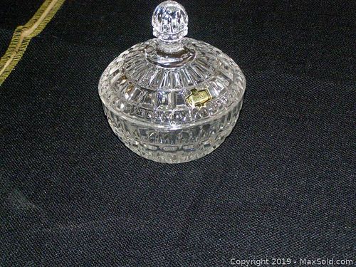 Lot #0061 (1 of 4)