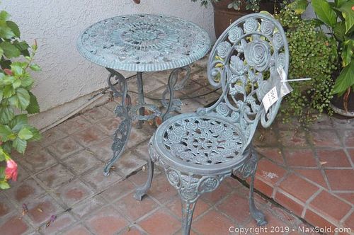 Lot #0551 (1 of 4)