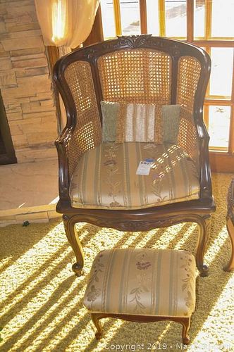 Lot #0566 (1 of 6)