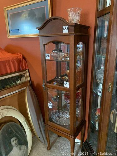 Lot #0653 (1 of 4)