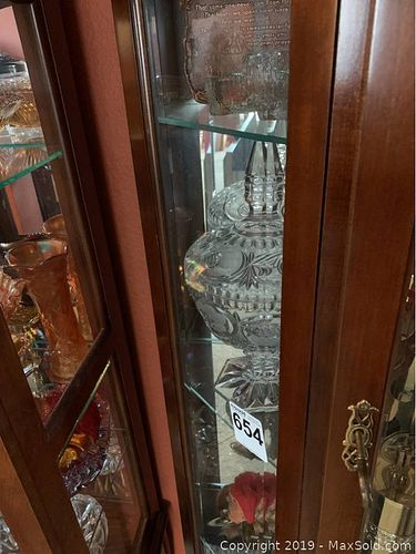 Lot #0654 (1 of 8)