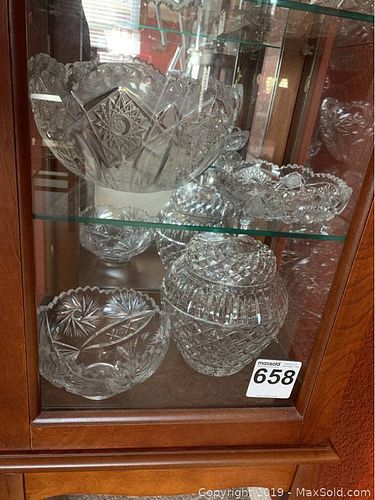 Lot #0658 (1 of 8)