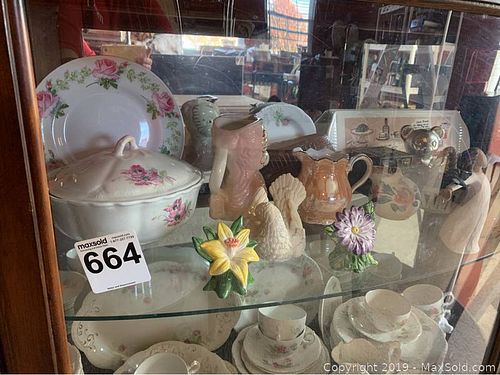 Lot #0664 (1 of 13)