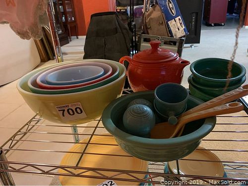 Lot #0700 (1 of 6)