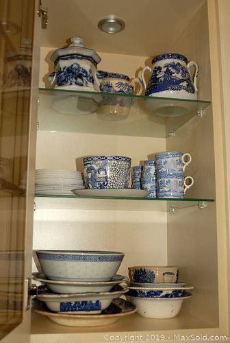 Lot #0015 (1 of 21)