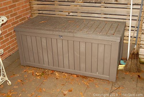 Lot #0035 (1 of 6)