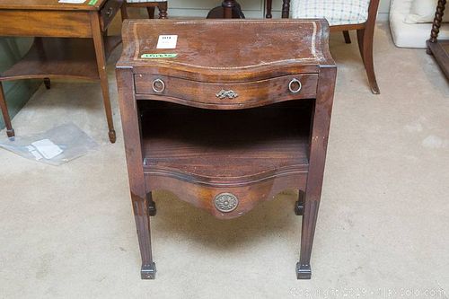 Lot #0089 (1 of 6)