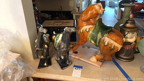 Lot #0421 (1 of 7)