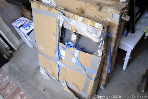 Lot #0539 (1 of 17)