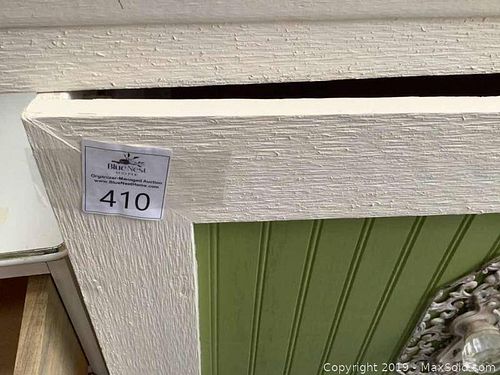 Lot #0410 (1 of 4)