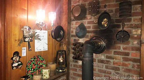 Lot #0656 (1 of 13)