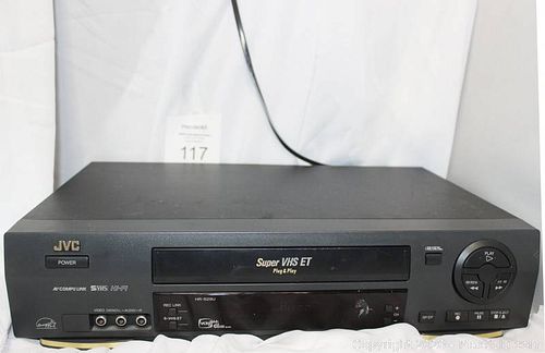 Lot #0117 (1 of 2)