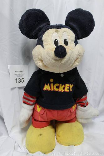 Lot #0135 (1 of 4)
