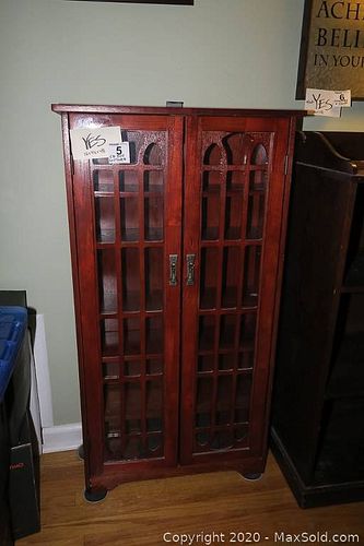 Lot #0005 (1 of 10)
