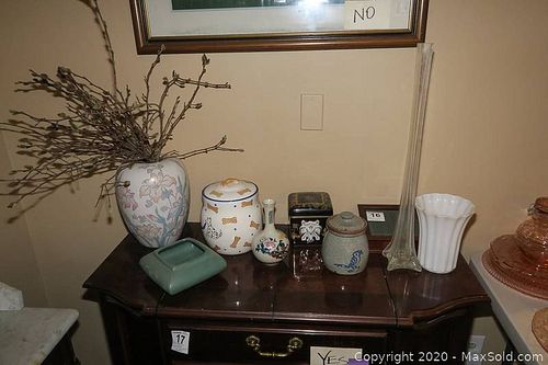 Lot #0016 (1 of 12)
