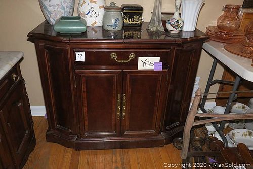 Lot #0017 (1 of 15)