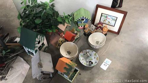 Lot #0061 (1 of 6)