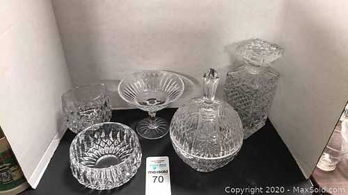 Lot #0070 (1 of 4)